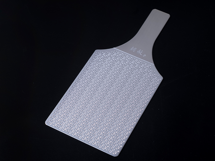 本わさび専用おろし板　鋼鮫プロ 本わさび専用おろし板鋼鮫プロ｜伊豆のわさび屋山本食品オンラインショップ